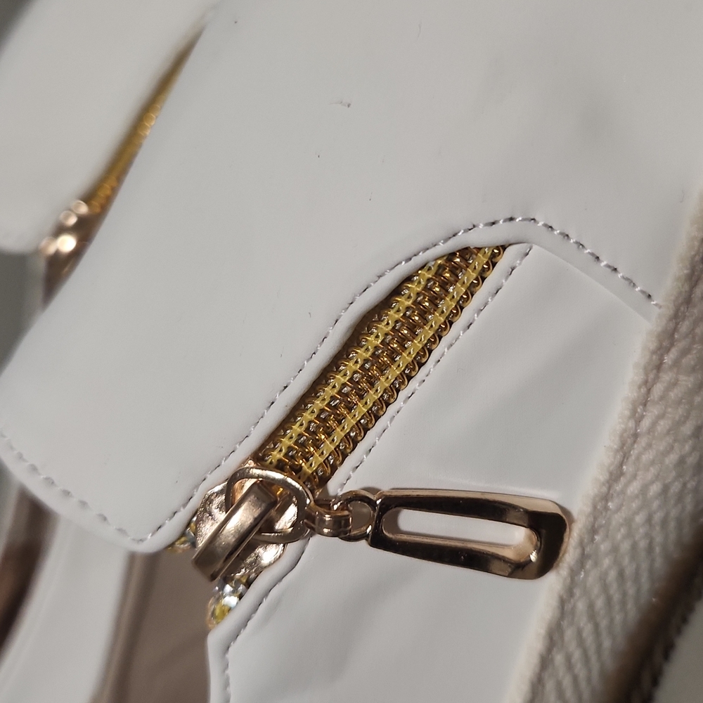 Sold - Picture 5 of 10